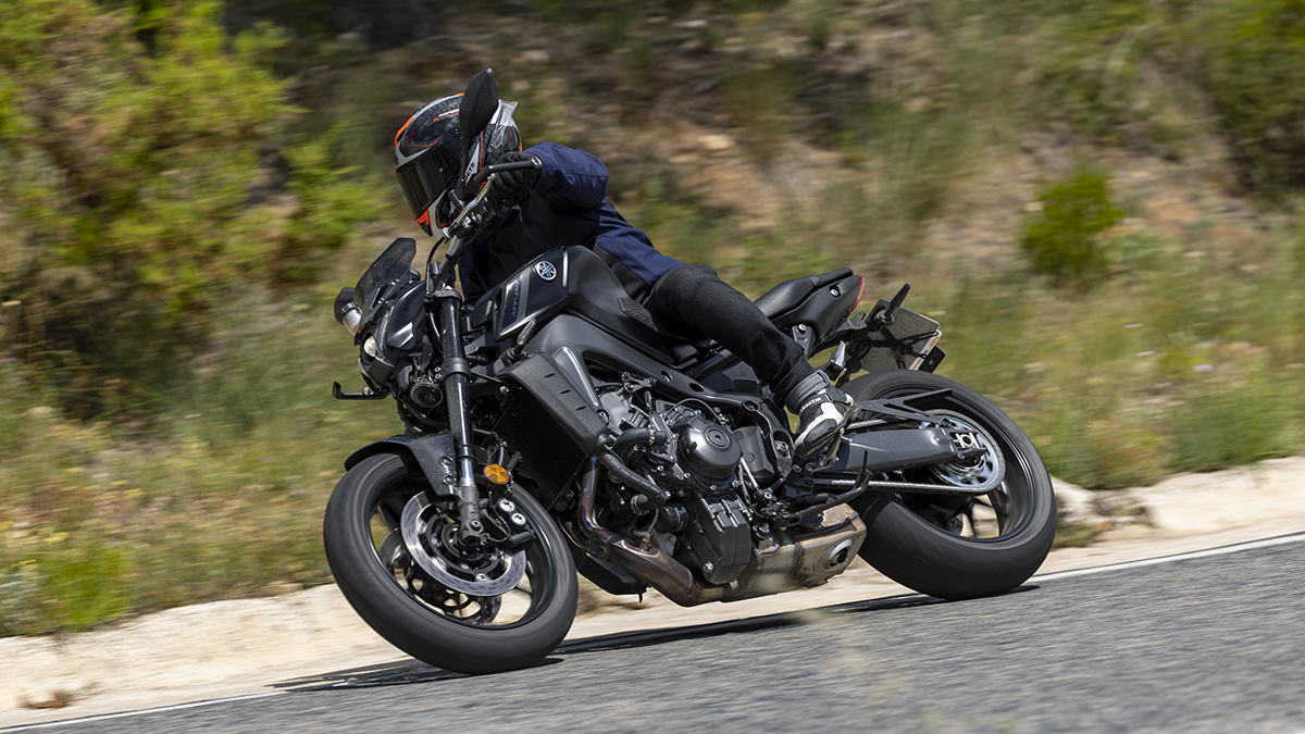 Yamaha MT-09 35 kW y SP 35 kW: el lado oscuro de Japón para el carnet de moto A2, en oferta por partida doble