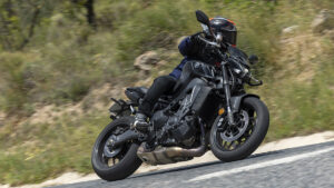 Prueba de la Yamaha MT-09 35 kW