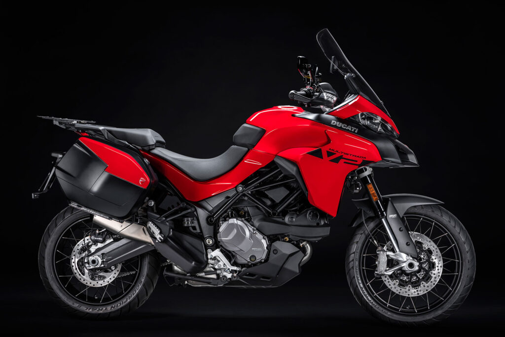 Ducati lanza una promoción para una de sus trail más polivalentes 11 accesorios-ducati-multistrada-v2