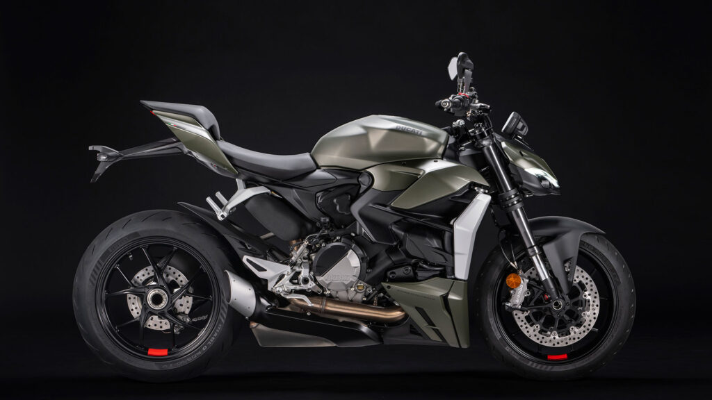 ducati streetfighter v2 verde