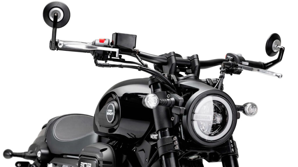 Nuevas Keeway V-Cruise 125 y V302C: ampliando su gama custom 10 keeway v302c 2022 2