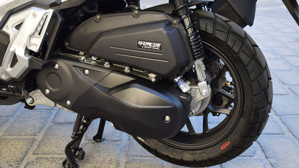 MH Motorhispania VR10: un nuevo scooter de 125 3 mh motorhispania vr 10 2