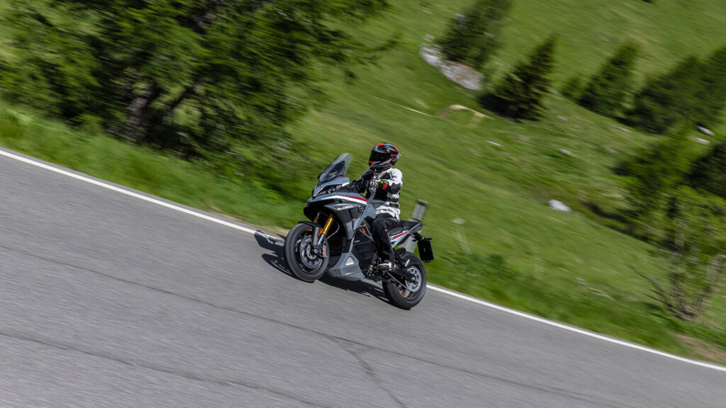 Prueba Energica Experia: la primera de su nombre 17 prueba-energica-experia
