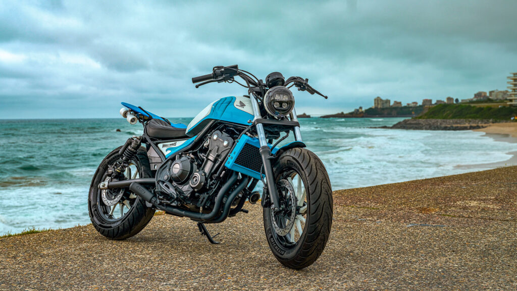 Honda muestra en el Wheels and Waves las 10 mejores Rebel personalizadas de Europa 20 396183 Honda CMX Rebel Waves Honda Customs