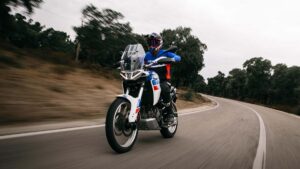 Fotos de la Aprilia Tuareg 660 2023 y 2024