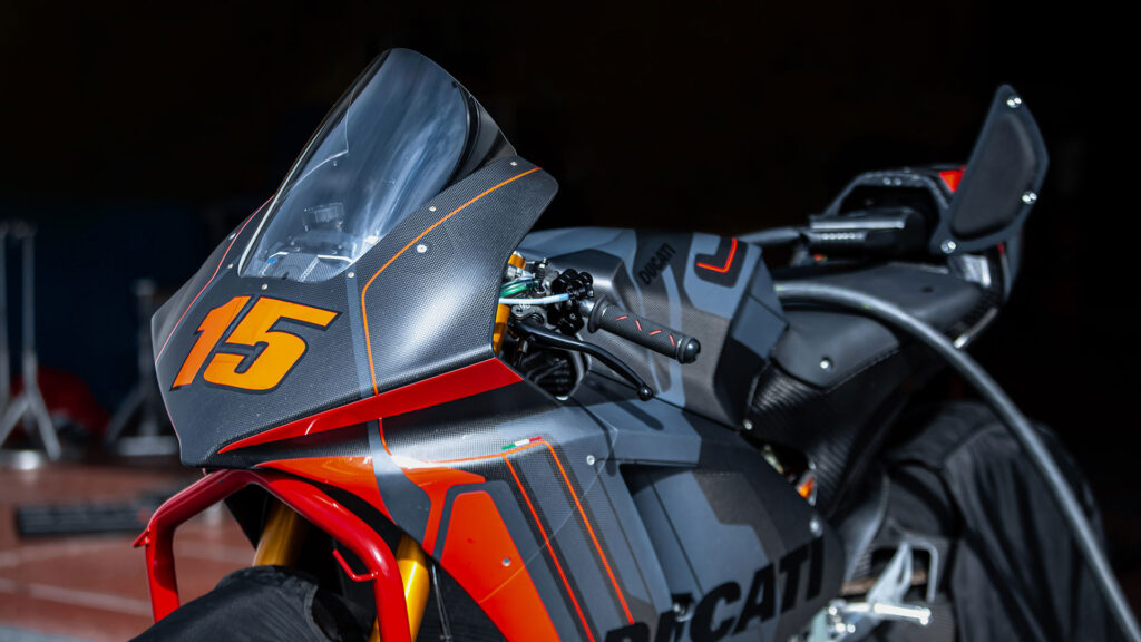 detalles-ducati-motoe-2023