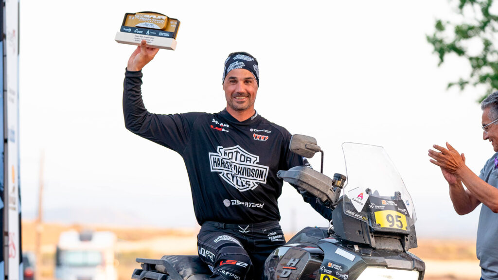Joan Pedrero finaliza la Baja Aragón con una Harley-Davidson Pan America 1250 de serie 3 H D La Baja Aragon 3