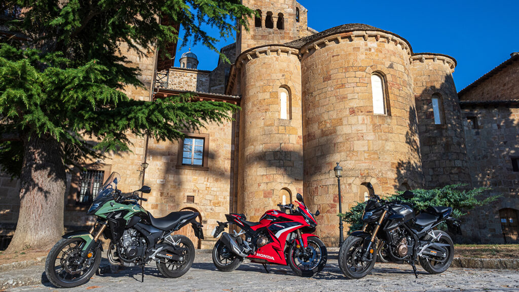 Tres formas de viajar con una HondA2 14 Honda CB500 2022 6