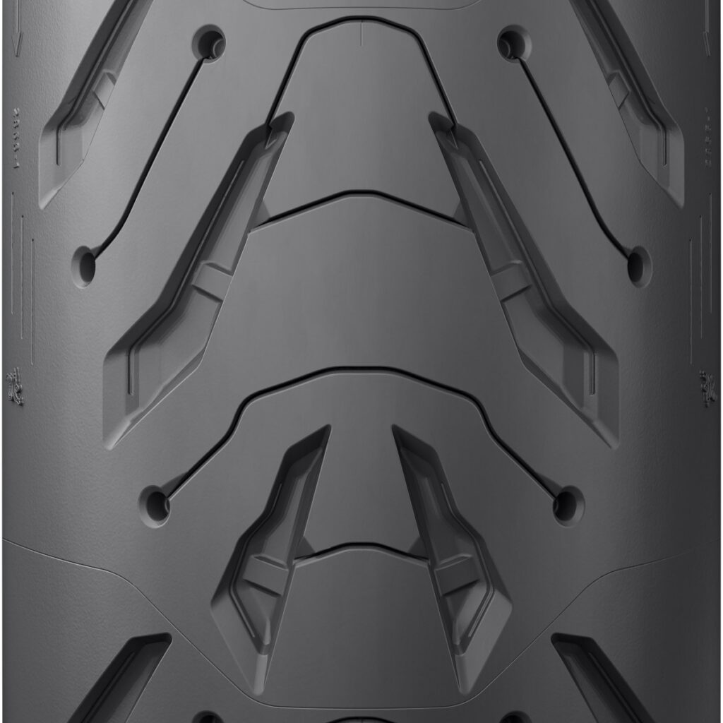 MICHELIN Road 6: la evolución del neumático de moto sostenible 11 Michelin Road6 2