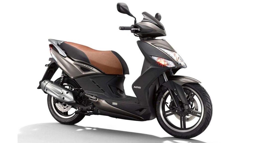 Son los mejores scooters 125 del año, y no lo decimos solo nosotros 17 Scooter125 1