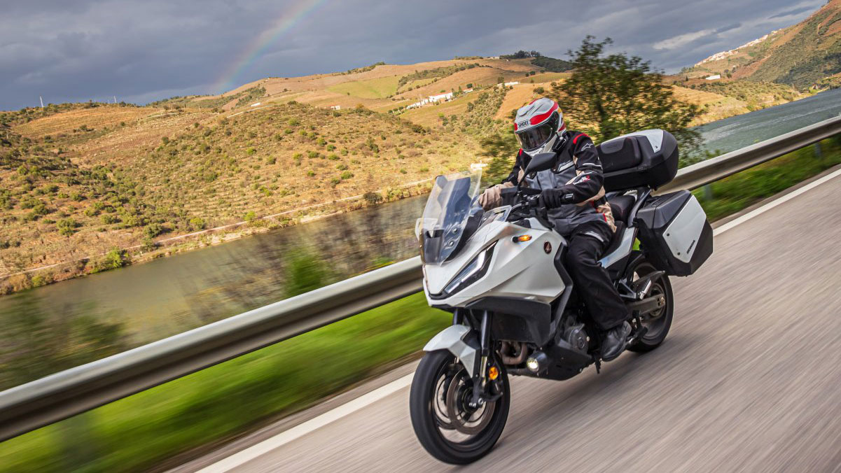 Los mejores lugares para visitar en moto 1 mejores-destinos-viajar-moto