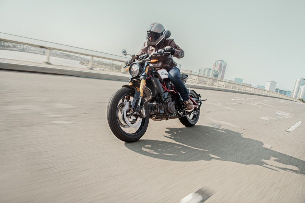 Consigue con las motos custom Indian Scout, FTR y Chief 1.500 euros de regalo en accesorios originales 12 Indian FTR