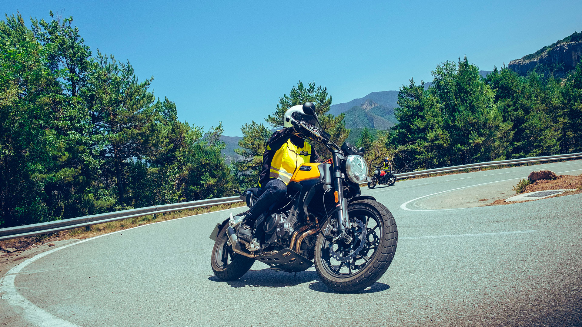 Crom Ride Girona 2022: Macbor participa en la sexta edición a los mandos de la Eight Mile 500