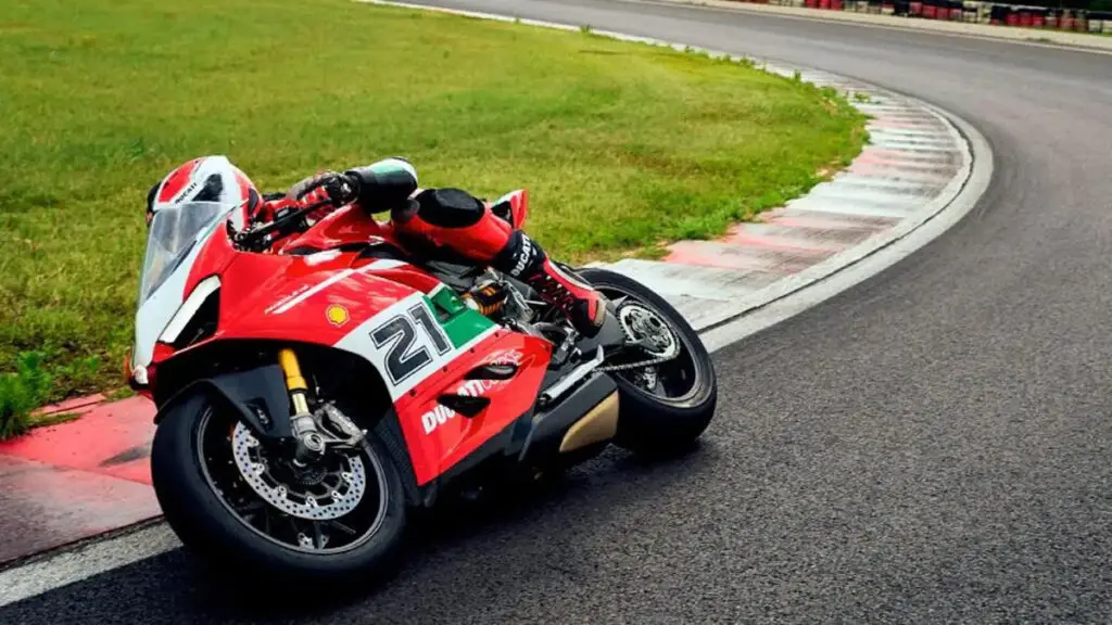 Motos en ediciones especiales: exclusividad infinita 9 motos ediciones especiales 1