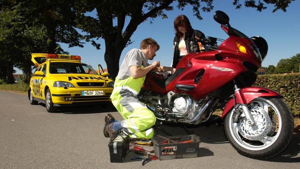 ¿Es obligatorio llevar chaleco reflectante en moto?