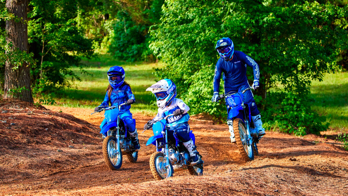 Gama Yamaha motocross 2023: pequeños cambios a nivel estético 1 2023 YAM TTR50 EU DPBSE ACT 005 03