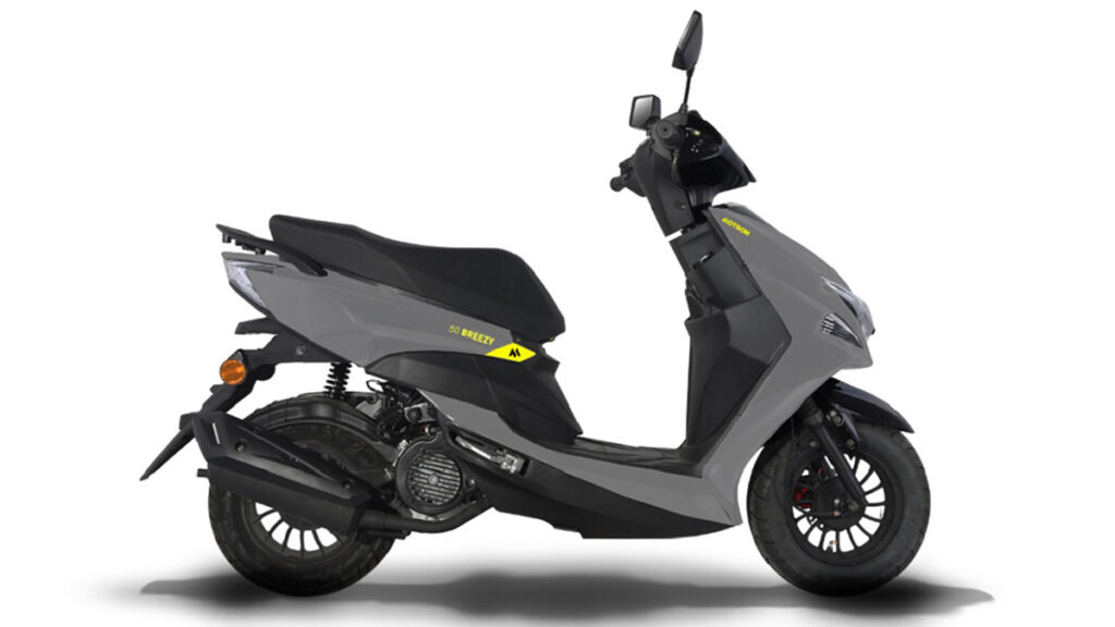 Las motos más baratas y recomendables para el carnet de coche 10 Motron Breezy 50