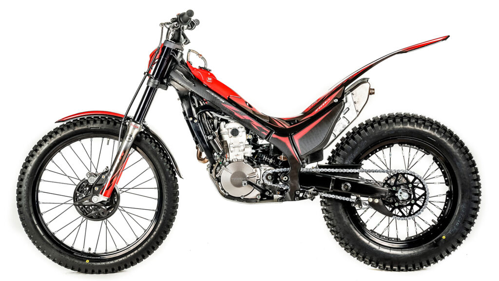 410896 Gama Montesa 2023