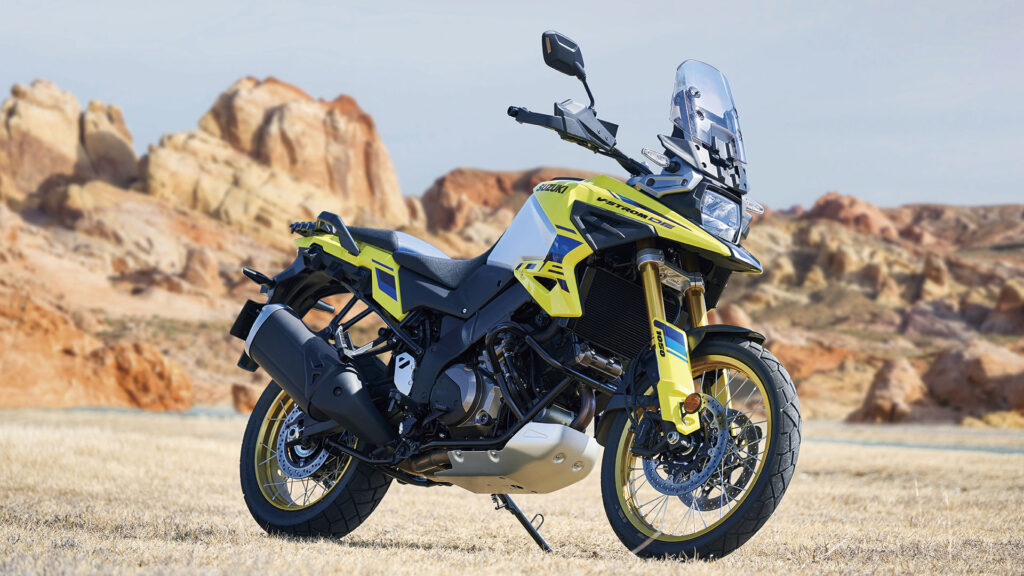 Suzuki V-Strom 1050 2022: mejorando el comportamiento en carretera y tierra 11 DL1050RR RJM3 action1 47