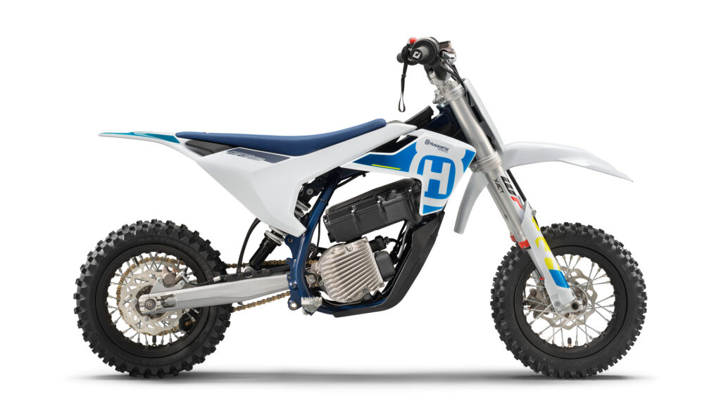 Gama de motos eléctricas Husqvarna 2023: la EE 3 entra en escena 2 EE 3 2023