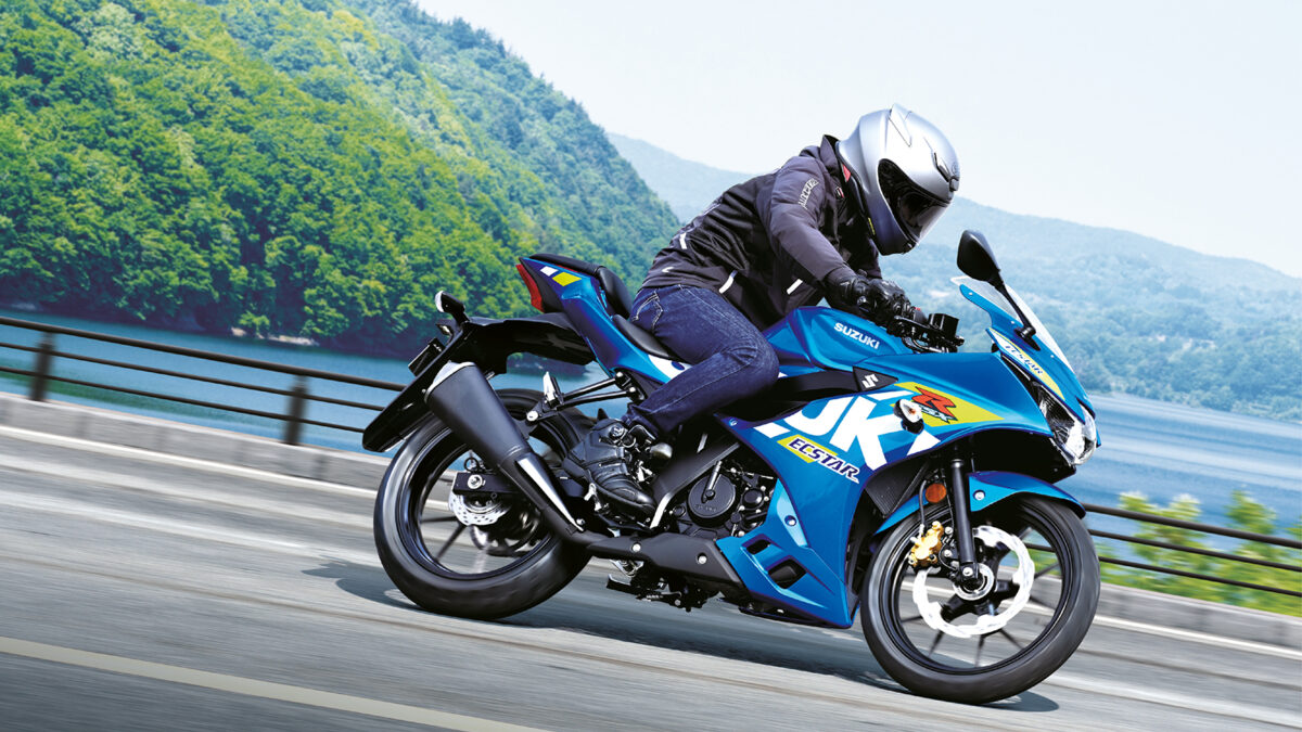 Suzuki GSX-R1215: la deportiva con carnet de coche ahora a un precio sorprendente