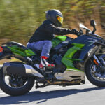 Gama RS 2023 de Kawasaki 33 Kawasaki Ninja H2 SX-SE 2023