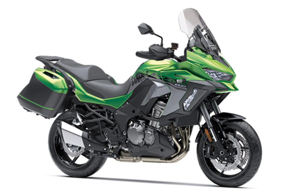 Compra una Kawasaki nueva y ahorra hasta 2.900 euros con el Pack Good Times 3 15 Kawasaki Versys 1000 SE Tourer 2022