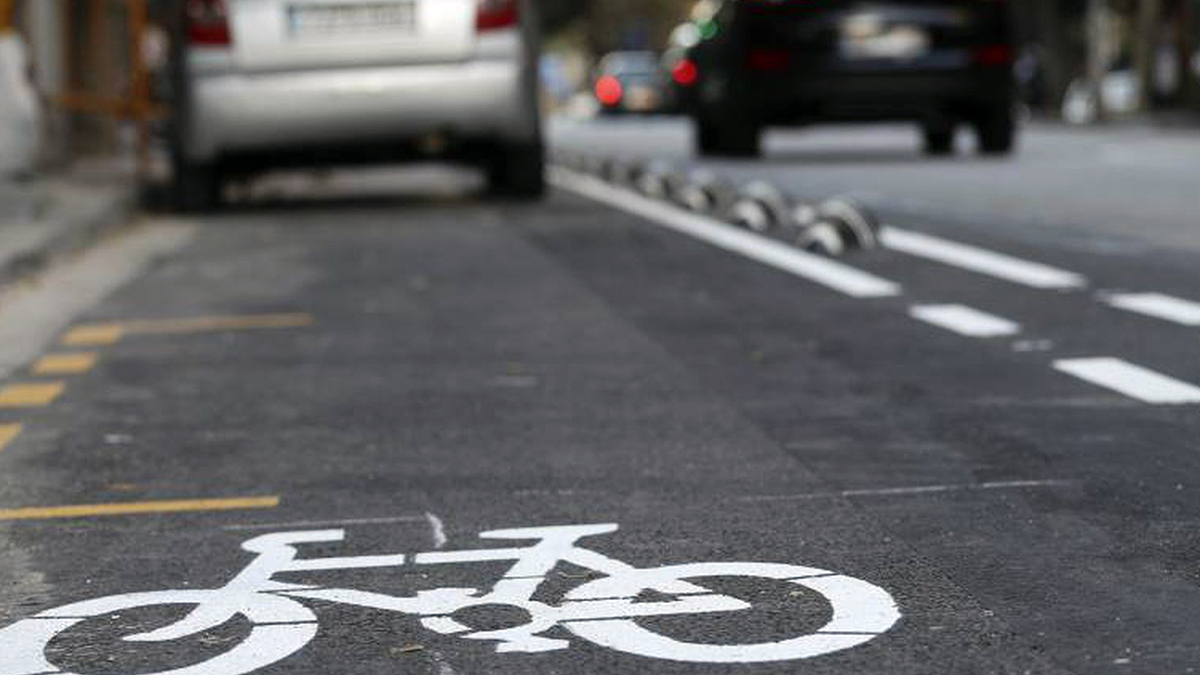 Carril bici aparcar