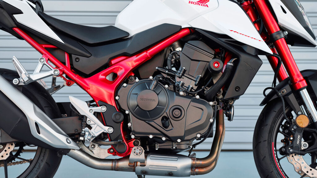 Honda CB750 Hornet 2023: a por todas y con versión A2 3 415778 23YM HONDA CB750 HORNET
