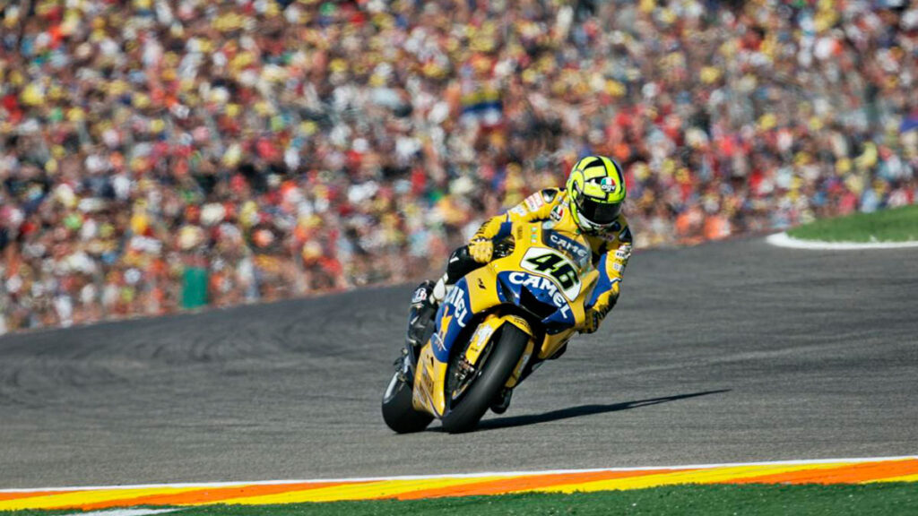 El trabajo 'fácil' de Bagnaia y la gesta de Quartararo en Valencia: un guion parecido al de 2006 2 46 rossi 094.gallery full top lg