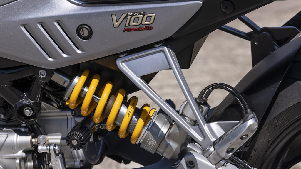 Prueba Moto Guzzi V100 Mandello: El renacer del águila centenaria 14 Moto Guzzi V100 Mandello 12