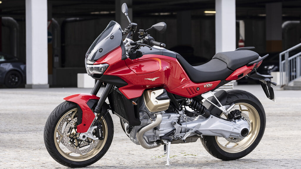 Prueba Moto Guzzi V100 Mandello: El renacer del águila centenaria 17 Moto Guzzi V100 Mandello 2