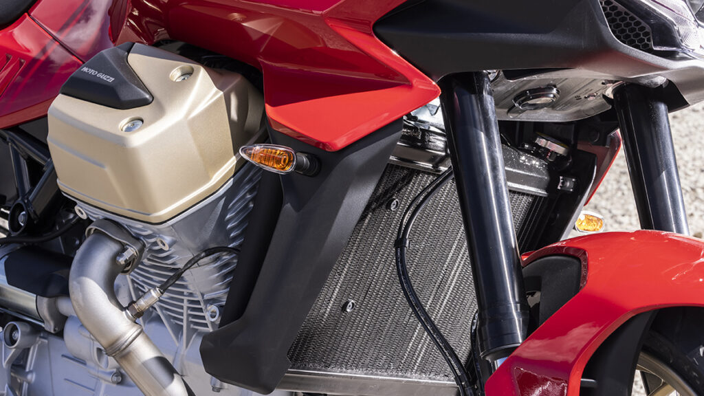 Prueba Moto Guzzi V100 Mandello: El renacer del águila centenaria 15 Moto Guzzi V100 Mandello 6