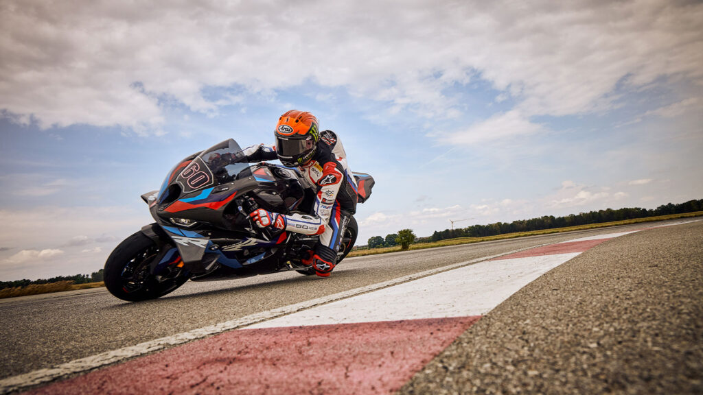 BMW M 1000 RR 2023: aerodinámica revisada y con versión Competition 4 bmw m 1000 rr 2023 3