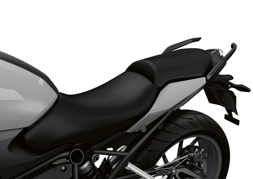 Nueva BMW R 1250 R: todavía más personal en su versión 2023 16 bmw R1250R 2023 kit pasajero