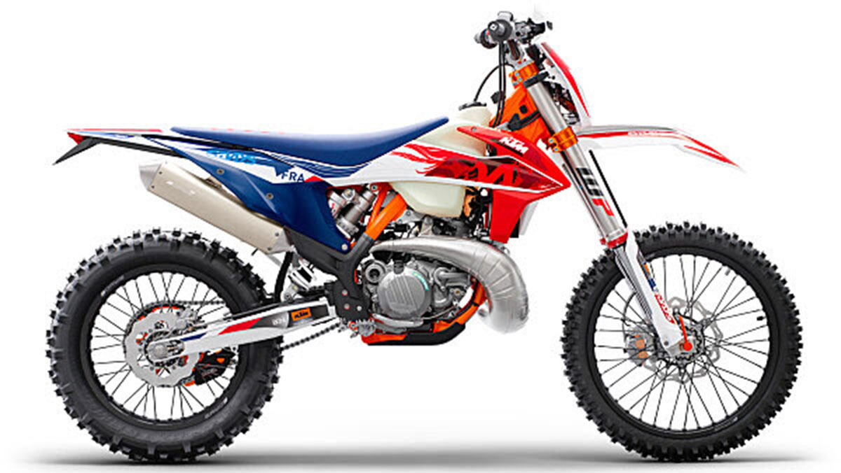 La KTM 300 EXC Six Days 2023, también afectada por un fallo en la bomba de embrague