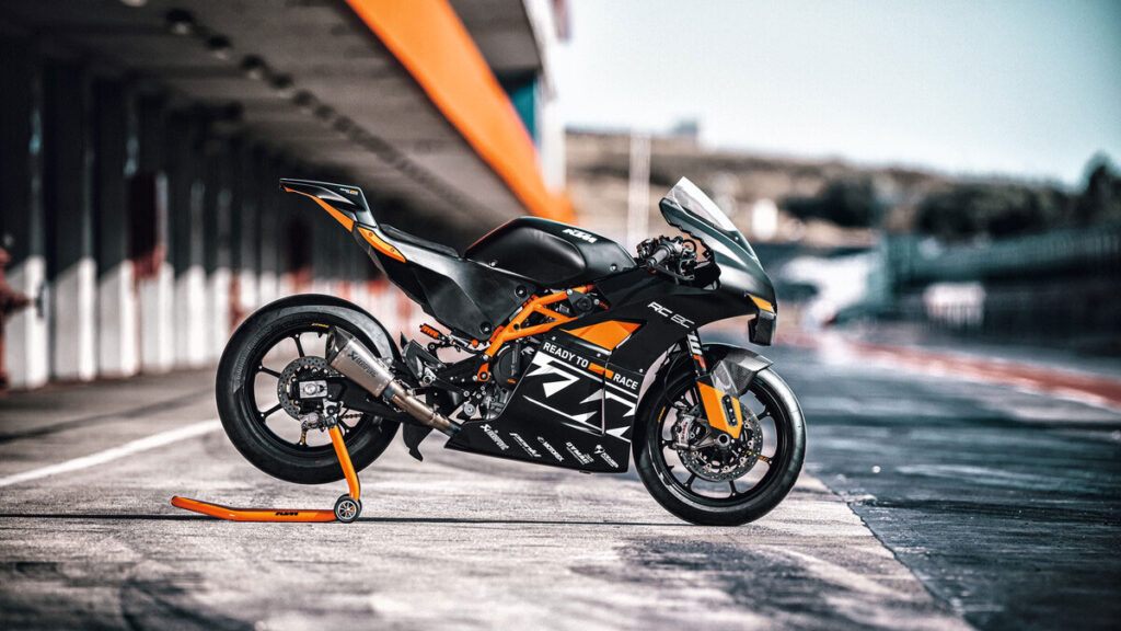 KTM RC 8C 2023: todavía más rápida 2 ktm-rc-8c-2023