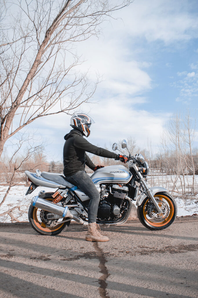 Calentar la moto antes de salir: ¿sí o no? 3 moto invierno