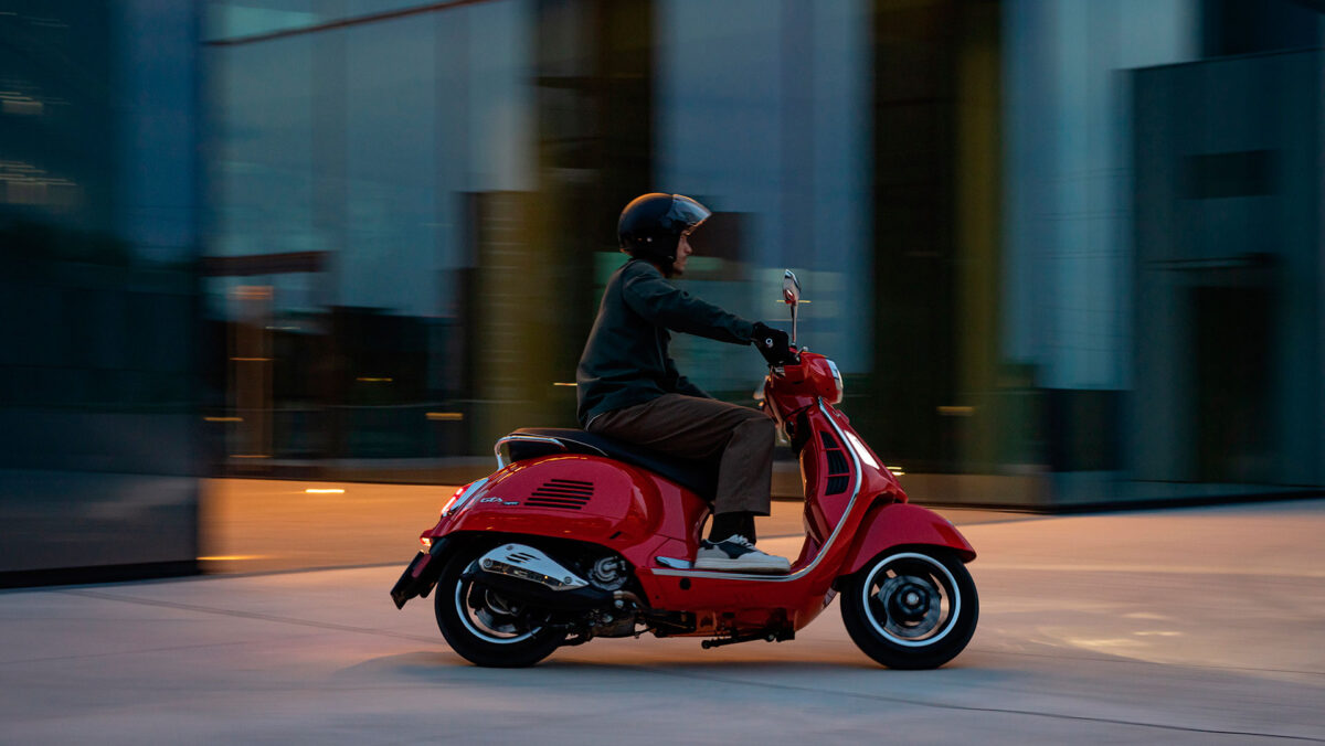 La gama Vespa te regala 300 euros en su promoción de otoño 1 Vespa GTS 2023