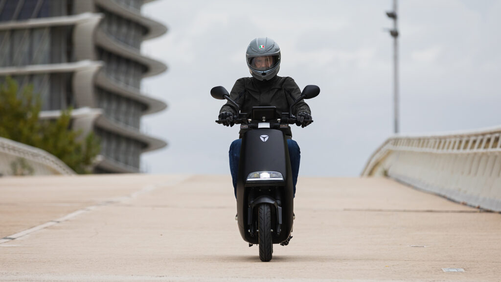 Las ventajas del ciclomotor eléctrico en las ciudades 4 Gama fde scooters eléctricos Yadea