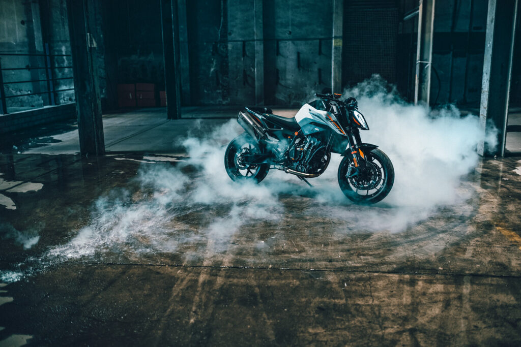 KTM 790 Duke 2023: preparada para el carnet A2 10 2023 KTM 790 DUKE 1 1