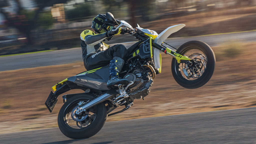 701 Supermoto 2023 5