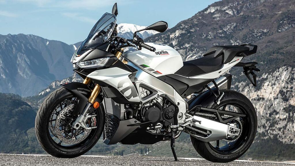 Esta es la maxinaked sport de Aprilia que te da más por tu moto usada 4 Aprilia Tuono V4, gris