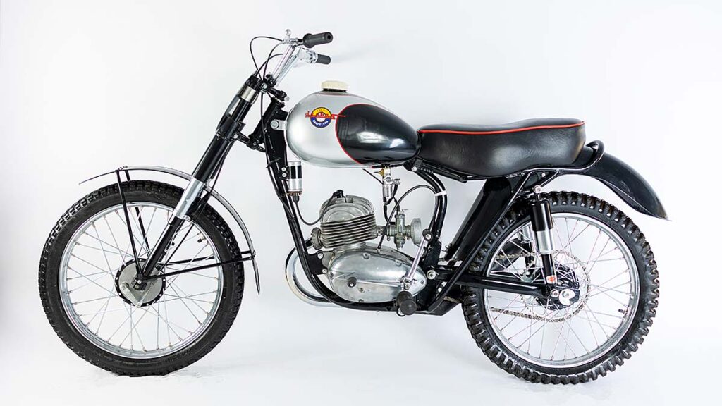 Historia de Derbi (parte 3): las motos de cross 16 DERBI 125BARCELONA 113 A