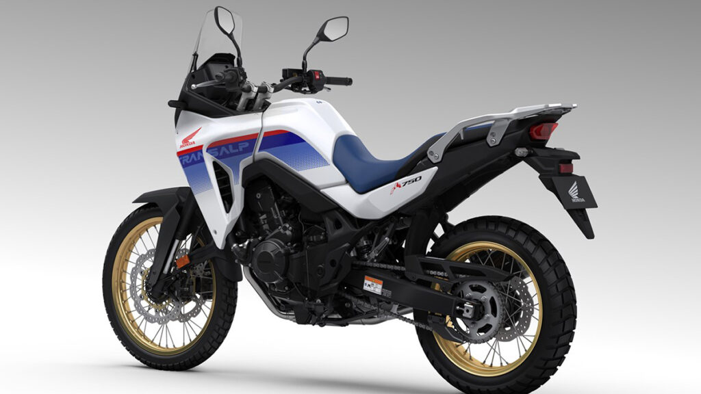 ¡La nueva Honda XL750 Transalp 2023 ya tiene precio! Y, además, viene con regalo 8 Honda XL750 Transalp