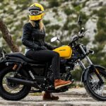 Fotos: Las 10 motos custom más baratas para el carnet de coche. 94 Macbor Rockster Flat