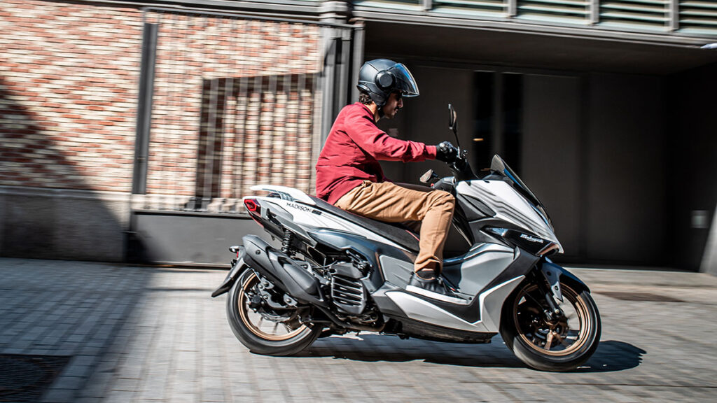 Estos son los precios y los scooters rivales del QJ Motor MTX 125 20 Malaguti Madison 125