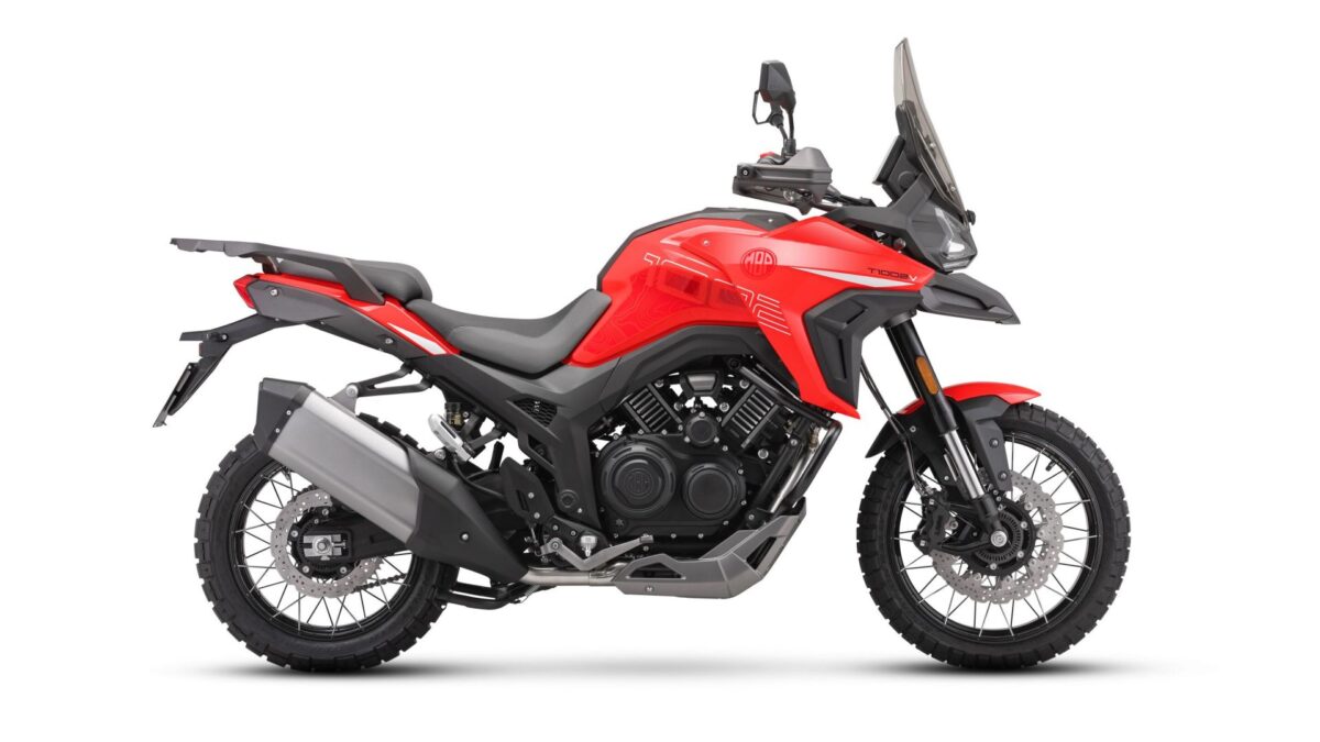 Dos V2 1000 cc y un scooter 300 cc: las novedades de Keeway-MBP para 2023