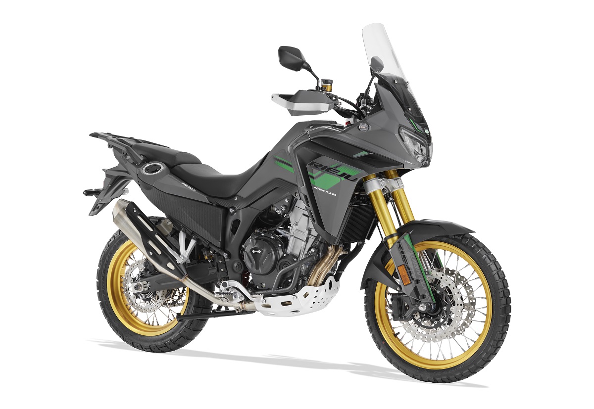 La nueva moto trail Rieju Aventura 500 se estrena en el mercado con una oferta de lanzamiento en precio y equipo de maletas