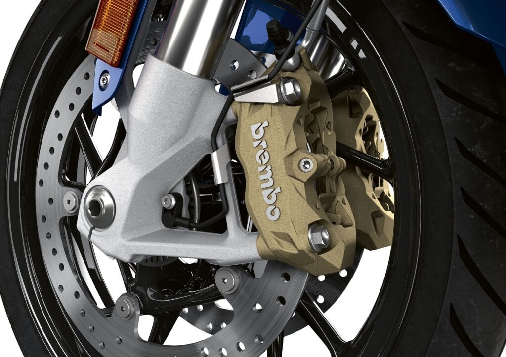 BMW R 1250 RS 2023: la RS más sofisticada 8 bmw r 1250 rs 2023 frenos